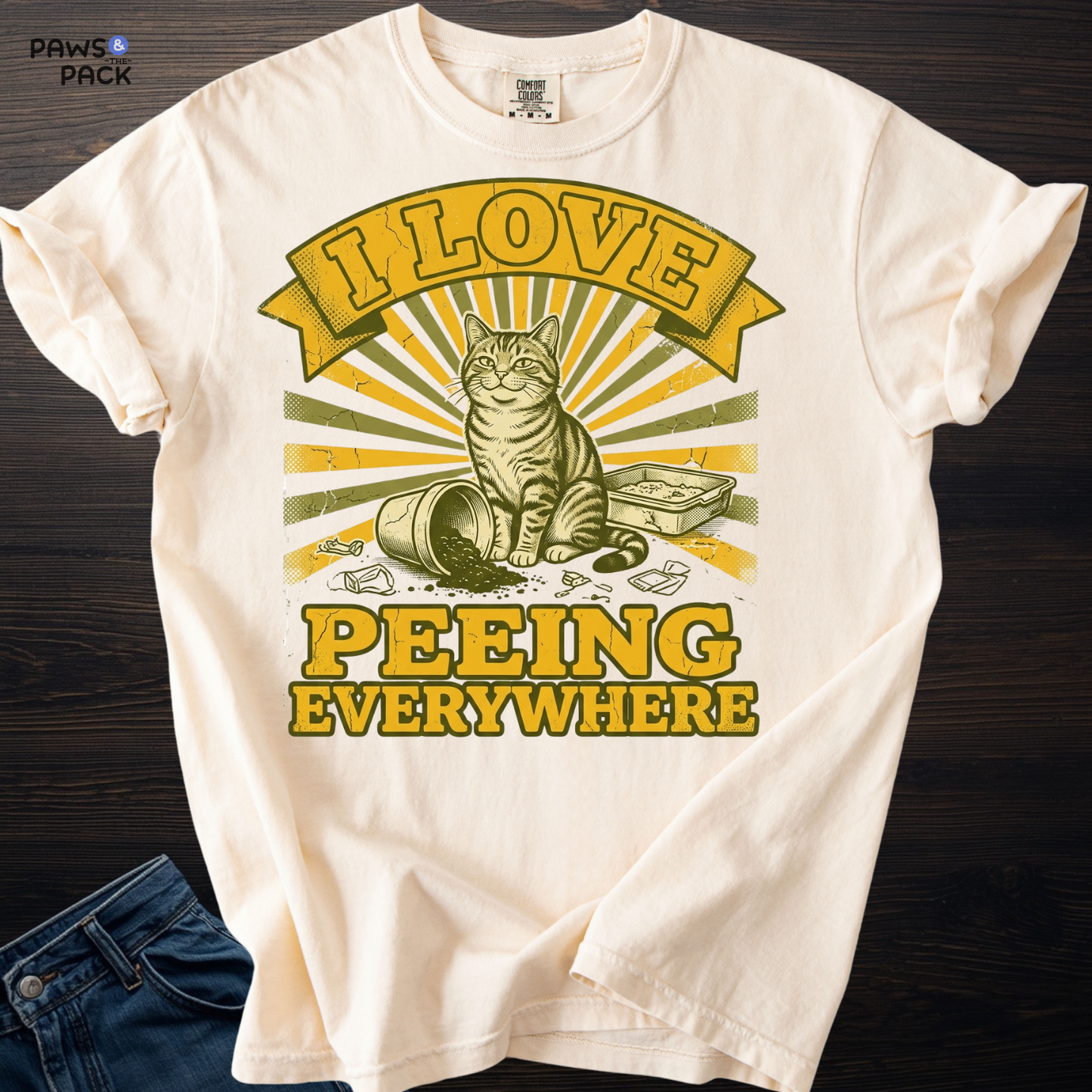Cat Loves Peeing T-shirt