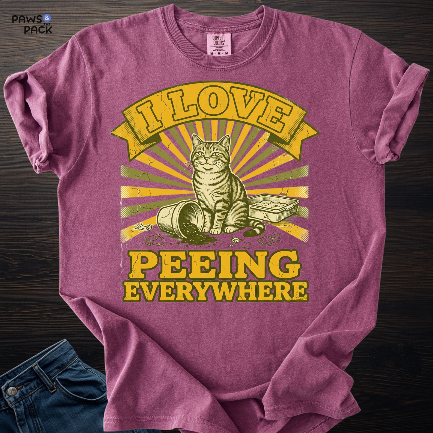 Cat Loves Peeing T-shirt
