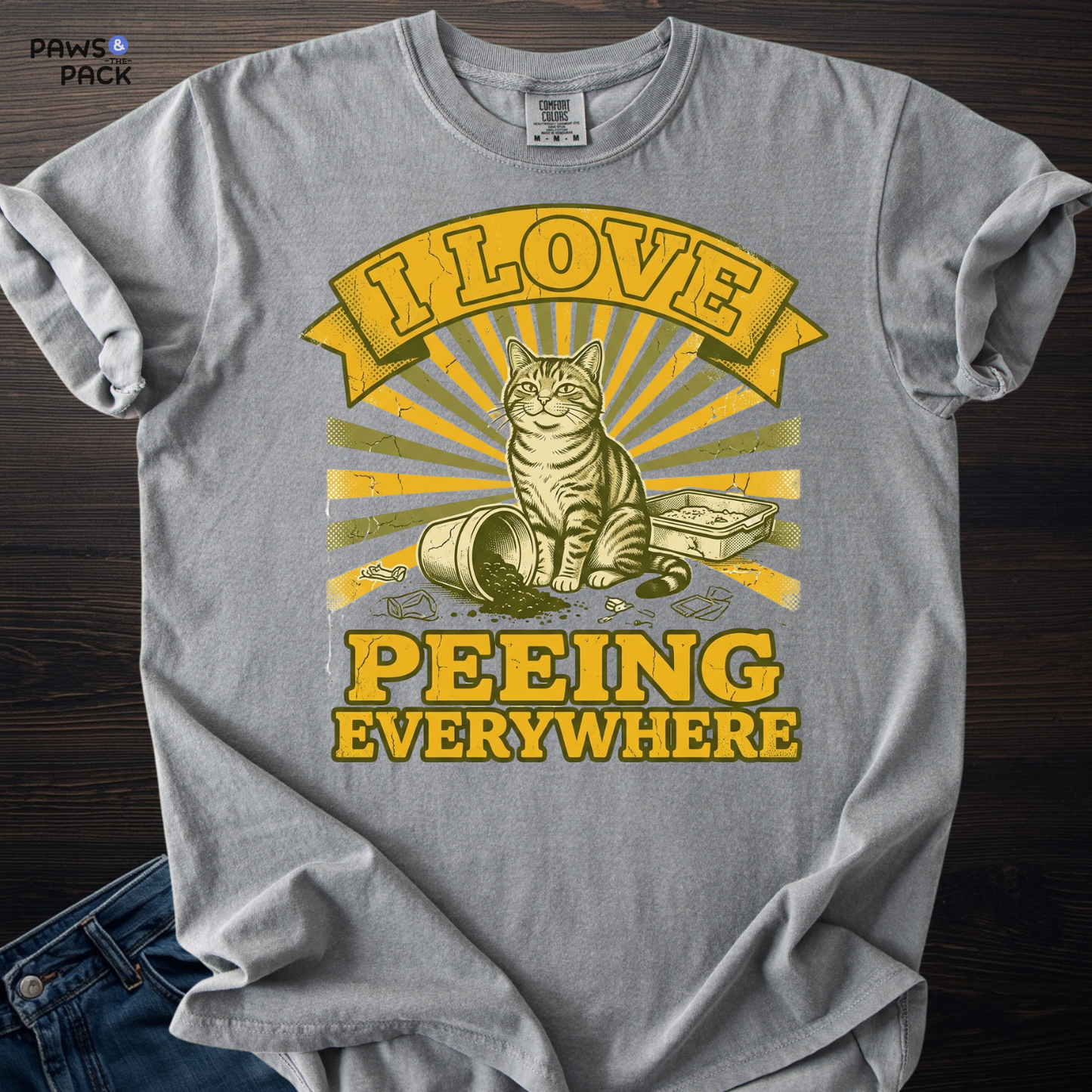 Cat Loves Peeing T-shirt