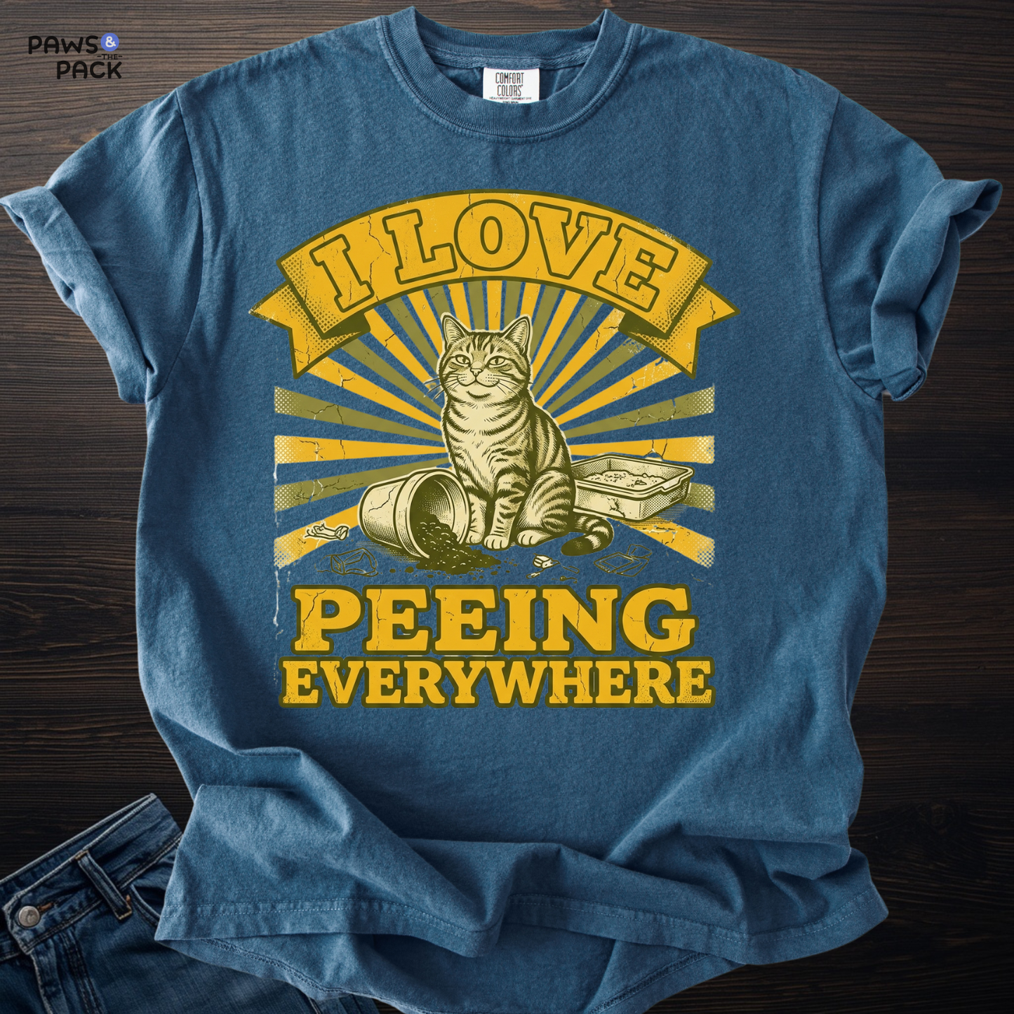 Cat Loves Peeing T-shirt