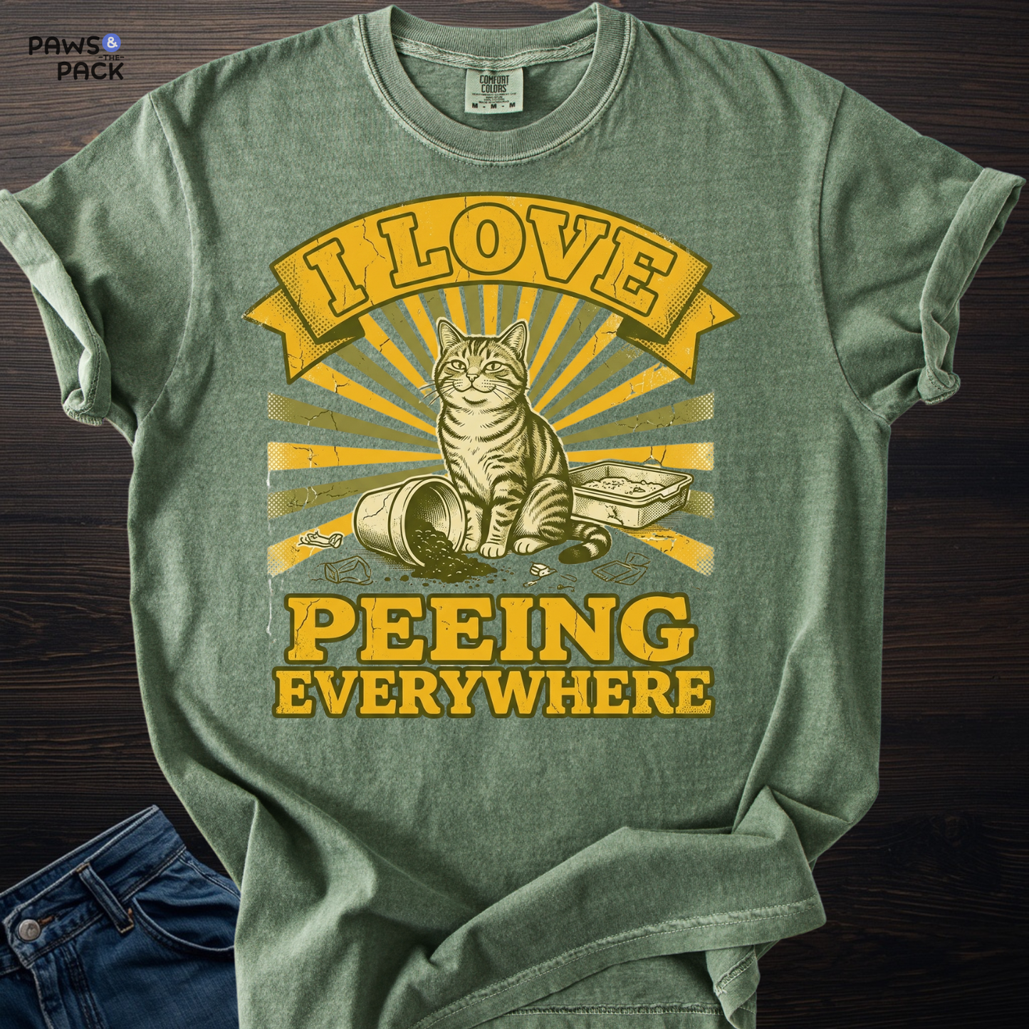 Cat Loves Peeing T-shirt